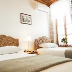 Hotel 4 1940 Gjirokastër