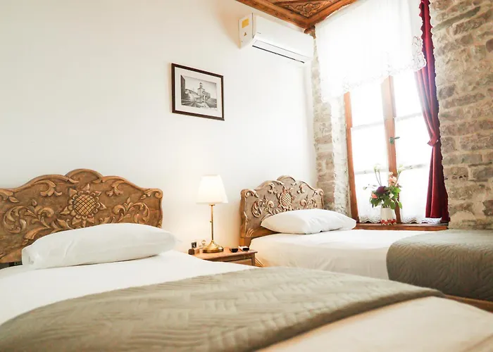 Hotel 4 1940 Gjirokaster